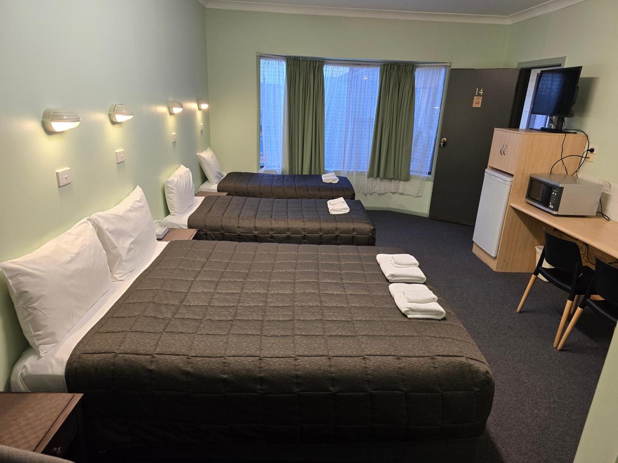 Lake Forbes Motel 외부 사진