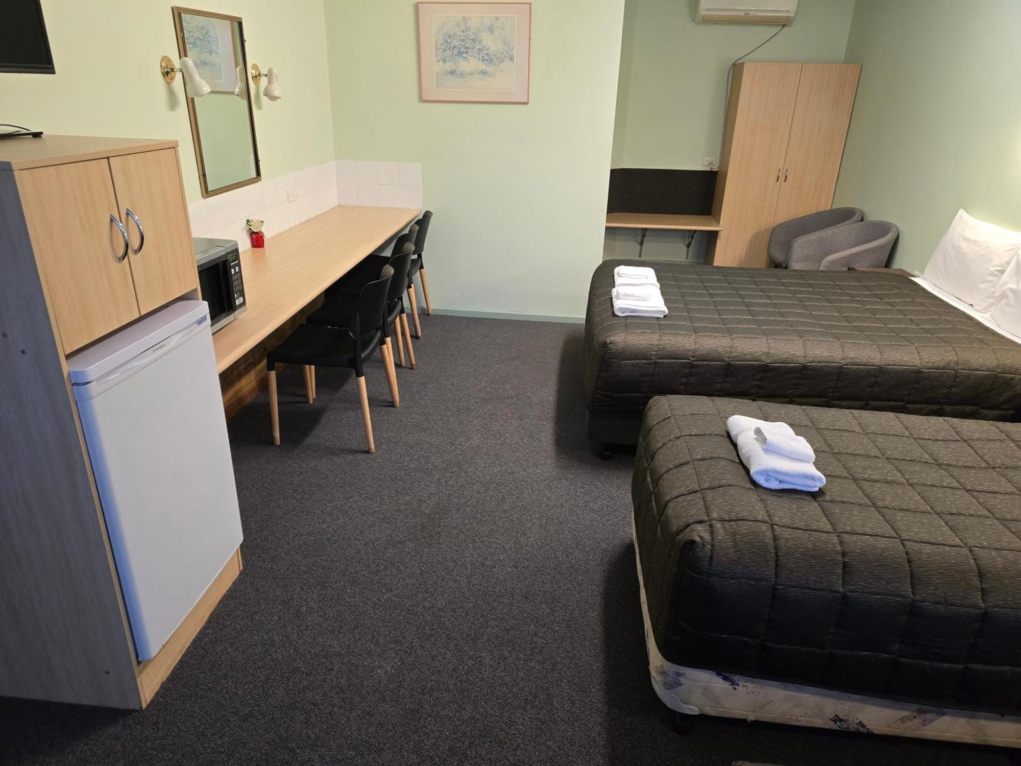 Lake Forbes Motel 외부 사진