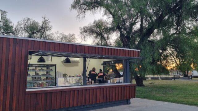 Lake Forbes Motel 외부 사진