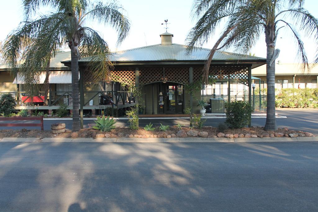 Lake Forbes Motel 외부 사진