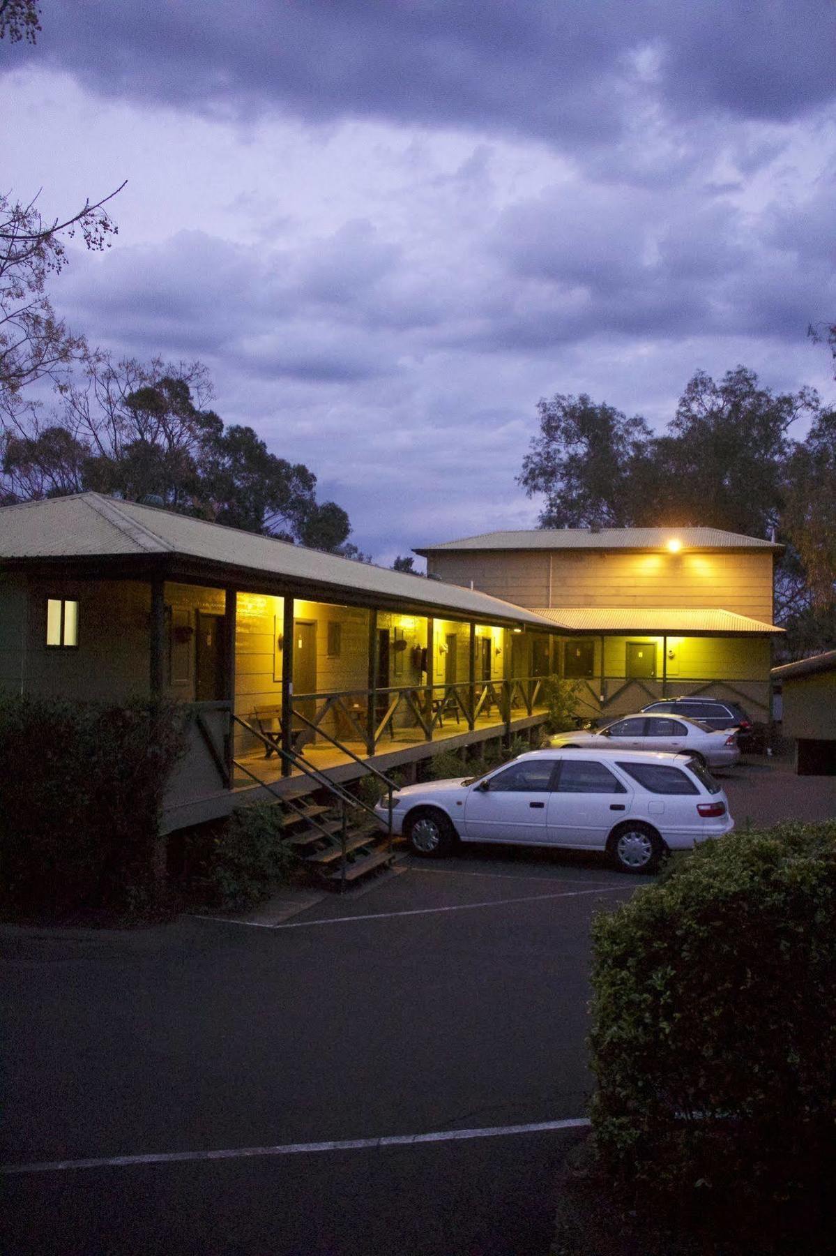 Lake Forbes Motel 외부 사진